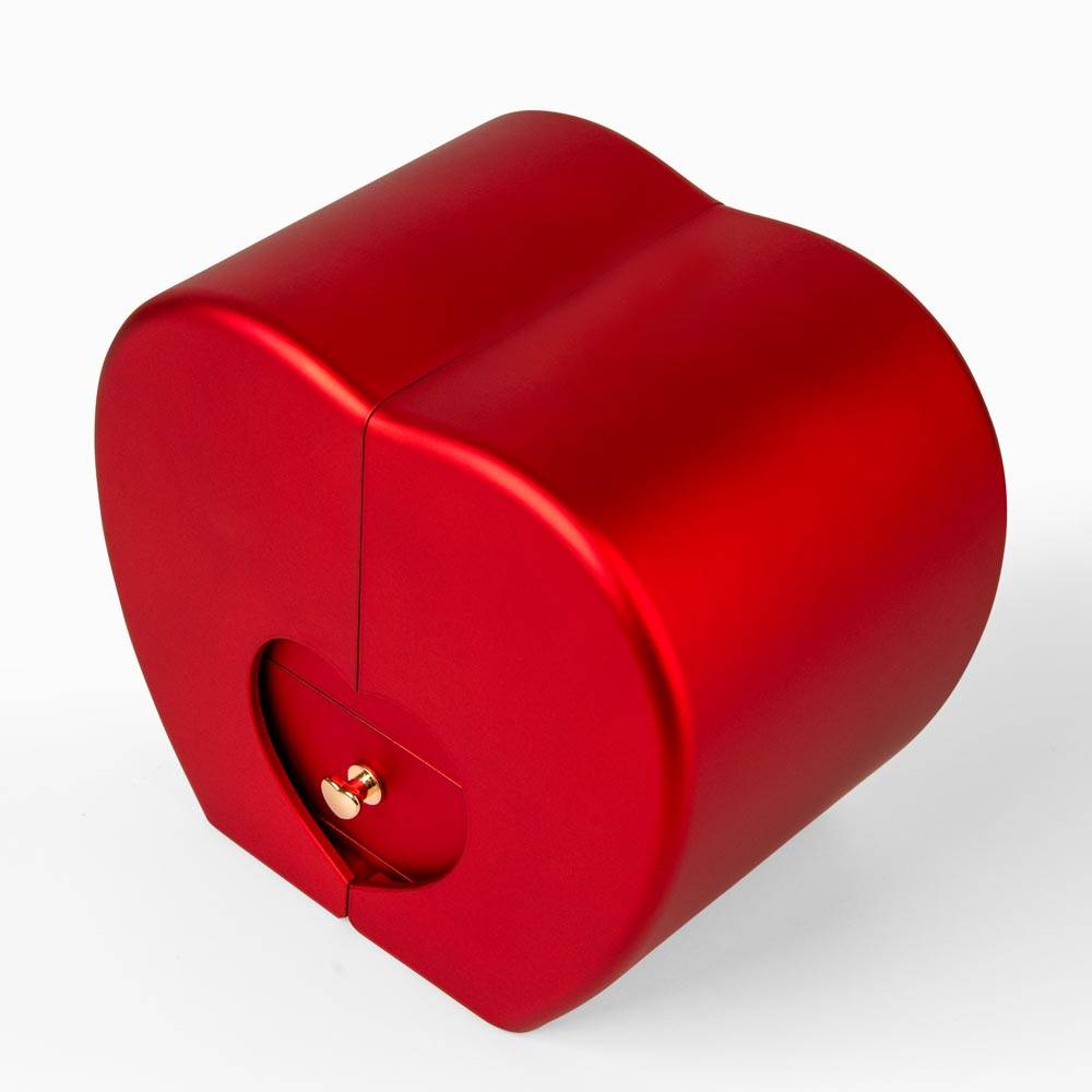 Alluring Beauty + Red Rose Box ~ To My Mother